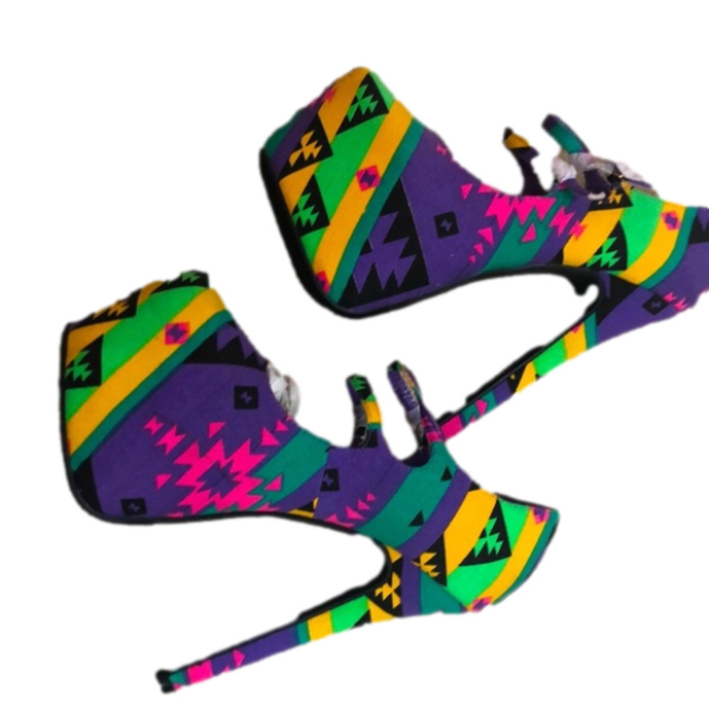 Canvas tribe pattern colorful heels Aztec